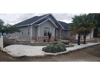 2984 NW Stacie Ct, Roseburg, OR 97471