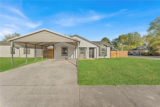 1437 S Arkansas St, Rogers, AR 72756