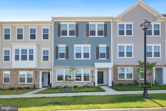 1743 Riverbluff Ave, Dumfries, VA 22026