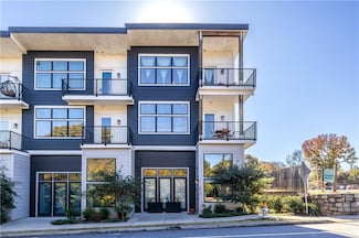 812 W College Ave, Decatur, GA 30030