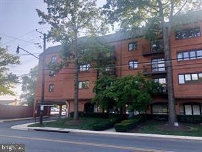 8 Russell Ave Unit 302, Gaithersburg, MD 20877