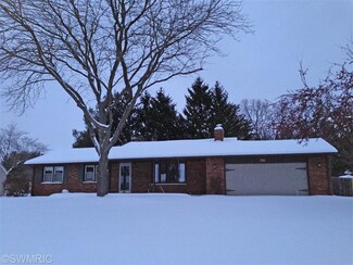 5729 E Brenda Ln, Kalamazoo, MI 49004