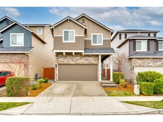 13839 SE Taralon Dr, Clackamas, OR 97015