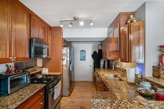 1185 Hideaway Valley Dr Unit 13, Harbor Springs, MI 49740