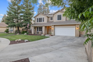 2807 S Atwood Ct, Visalia, CA 93277