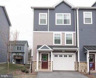 117 Veery Way, Port Matilda, PA 16870
