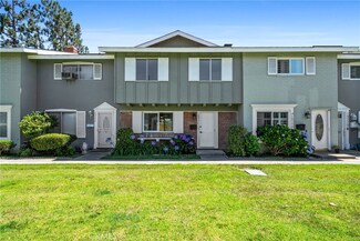 19774 Kingswood Ln, Huntington Beach, CA 92646