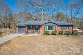 2197 Ferry Rd, Mooresboro, NC 28114