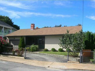 15 Potter Ave, West Warwick, RI 02893