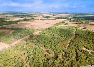 17040 Wildhorse Pass, Marion, TX 78124