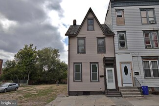 18 N 15th St, Harrisburg, PA 17103