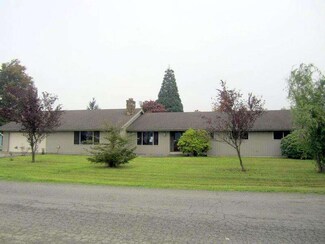620 1st Ave E, Pacific, WA 98047