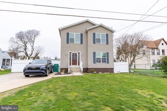 907 Cedar Ave, Croydon, PA 19021