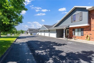 4501 Armar Dr SE Unit 77, Cedar Rapids, IA 52403