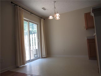 6030 Grovegate Ln, Tucker, GA 30084