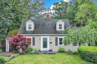 72 Marlboro St, Dedham, MA 02026