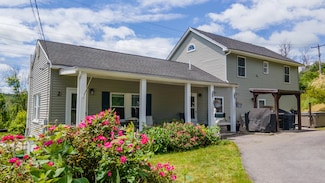 2 Wharf St, Saco, ME 04072