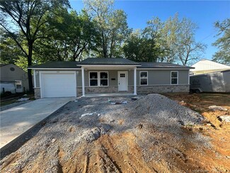 209 Highland Dr, Charlestown, IN 47111