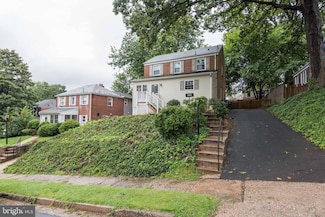 1524 N Kentucky St, Arlington, VA 22205