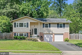 8600 Cherry Valley Ln, Alexandria, VA 22309