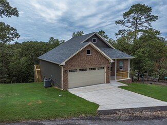 50 Lavendon Cir, Bella Vista, AR 72714