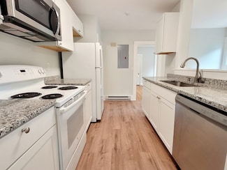 2 Oak St Unit 4, Grafton, MA 01519