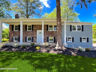31 Derby Dr, Freehold, NJ 07728