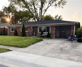 1051 Cottonwood Dr, Clarksville, IN 47129