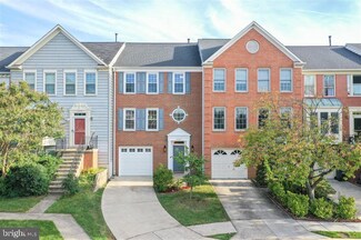 4025 Dogberry Ln, Fairfax, VA 22033