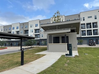 320 Goll St Unit 2104, Kyle, TX 78640