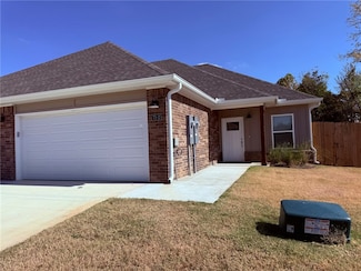84 E Bottlebrush Bend Unit 2, Farmington, AR 72730