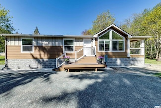 723 S Alder Ln, Port Angeles, WA 98362