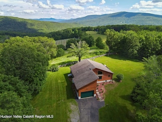 635 Streeter Hill Rd, Fleischmanns, NY 12430