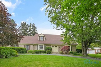 716 Kumler Dr, Maumee, OH 43537