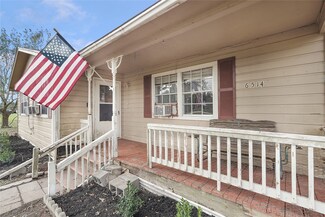 6514 Track Rd, Beasley, TX 77417