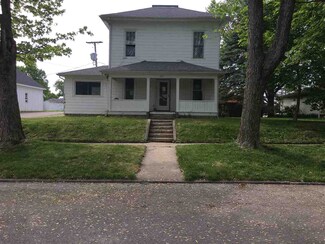 417 N Main St, Warren, IN 46792