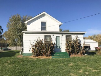 713 E Warren St, Bunker Hill, IL 62014