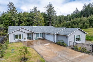830 SW Wakeetum St, Waldport, OR 97394