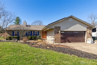 21 W Hatt Swank Rd, Maineville, OH 45039