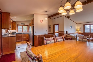 284 Tin Mine Rd, Jackson, NH 03846