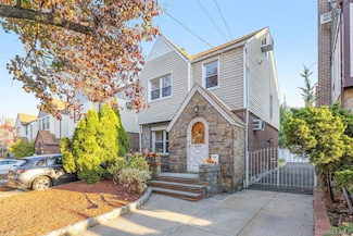 88-30 Cooper Ave, Flushing, NY 11385