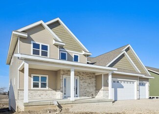 1246 Stonehaven Dr, Sun Prairie, WI 53590