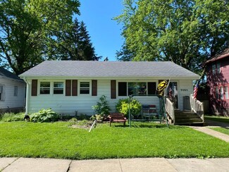 2 W Mills St, Creston, IA 50801