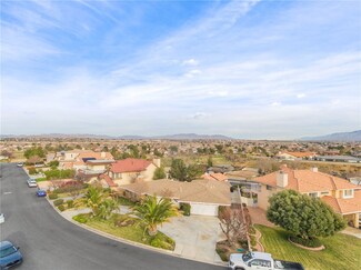 12935 Cedarbrook Ln, Victorville, CA 92395