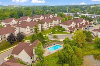 806 Brandon Ave Unit 71, Pontiac, MI 48340