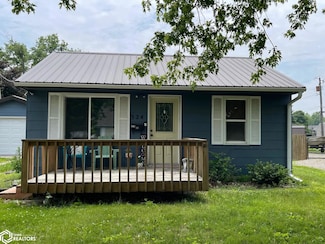 324 11th Ave, Grinnell, IA 50112