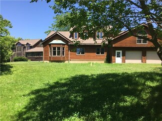 9661 Shach Creek Rd, Orrick, MO 64077