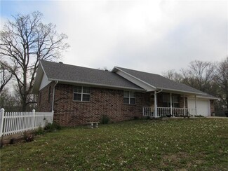 815 Callihan Loop, Springdale, AR 72762