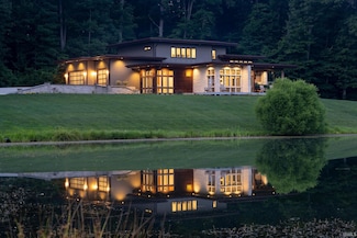 3351 Cletus Sample Rd, Bloomington, IN 47408