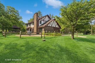 8112 Breckenridge Ct, Bull Valley, IL 60098